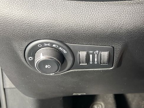 Used 2022 Jeep Compass Limited AWD/4WD image 10