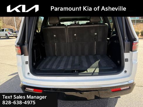 Used 2024 Jeep Wagoneer Series II image 29