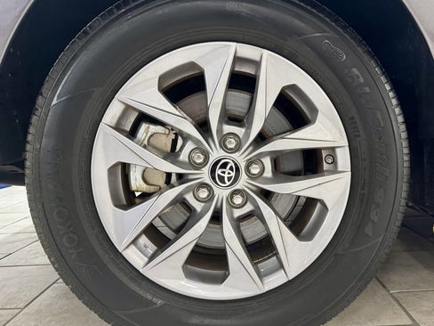 Used 2022 Toyota Sienna LE image 31