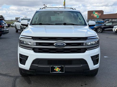 Used 2024 Ford Expedition Max XLT AWD/4WD image 3