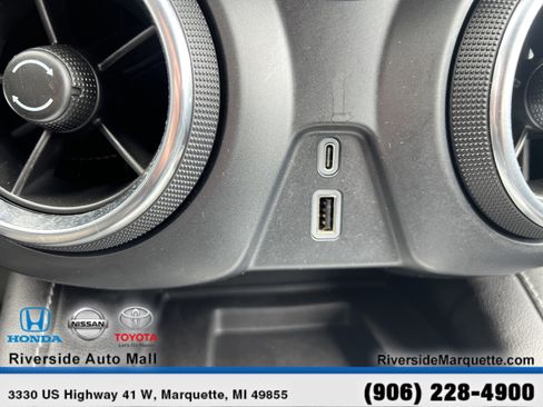 Used 2024 Chevrolet Blazer LT w/ Convenience Package AWD/4WD image 18