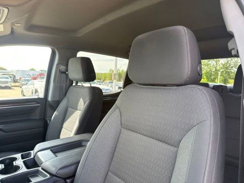 Used 2022 GMC Sierra 1500 Elevation AWD/4WD image 16