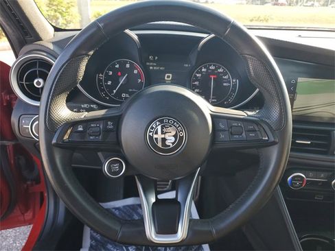 Used 2023 Alfa Romeo Giulia Ti image 28