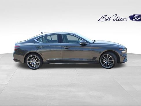 Used 2023 Genesis G70 2.0T RWD image 4