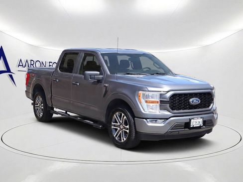Used 2022 Ford F150 XL w/ STX Appearance Package RWD image 3