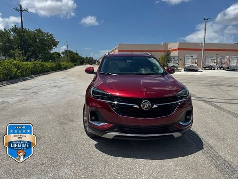 Used 2023 Buick Encore GX Essence w/ Experience Buick Package FWD image 2