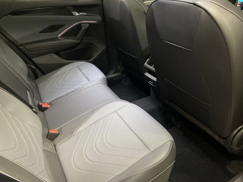 New 2026 Volkswagen Tiguan SE R-Line image 7