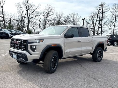 New 2026 GMC Canyon AT4 image 4