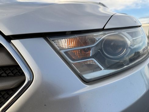 Used 2014 Ford Taurus SEL w/ Equipment Group 201A image 9