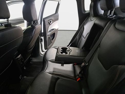 Used 2023 Jeep Compass Limited AWD/4WD image 15