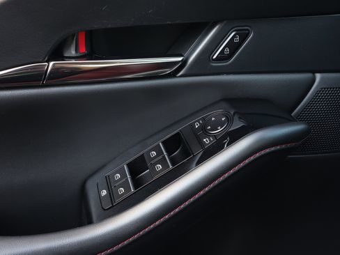 Certified 2023 MAZDA CX-30 AWD 2.5 S w/ Preferred Package image 19