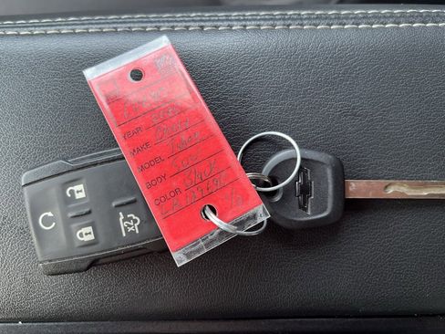 Used 2020 Chevrolet Tahoe LS w/ Enhanced Driver Alert Package image 34