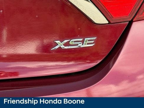 Used 2017 Toyota Camry XSE w/ Advanced Technology Package FWD image 13