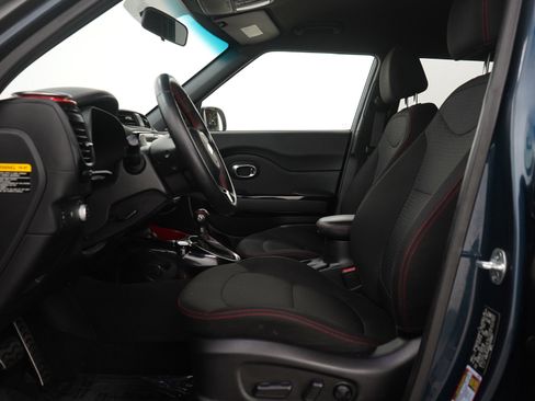 Used 2018 Kia Soul + FWD image 21