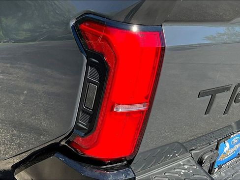 Used 2025 Toyota Tacoma TRD Pro AWD/4WD image 25