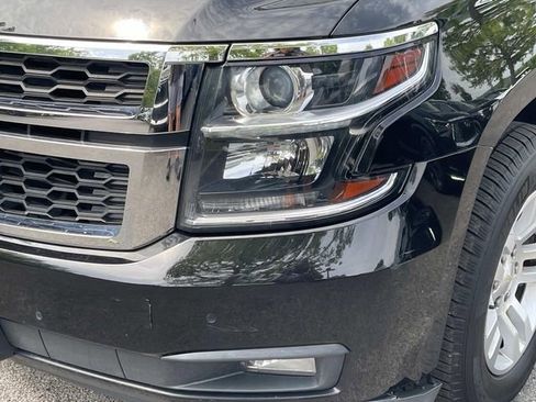 Used 2018 Chevrolet Suburban LT AWD/4WD image 9