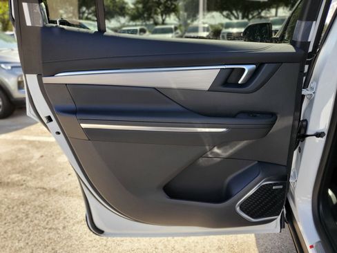 New 2026 Buick Enclave Preferred w/ Power Package image 8