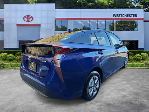 Used 2016 Toyota Prius Three image 4