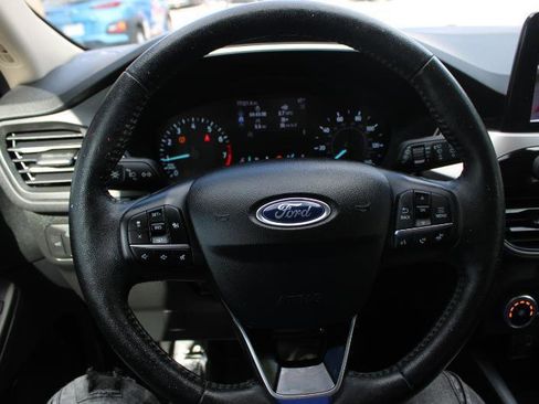 Used 2020 Ford Escape SEL FWD image 9