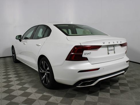 Used 2021 Volvo S60 T8 R-Design Expression AWD/4WD image 39