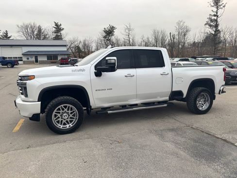 Used 2020 Chevrolet Silverado 2500 High Country w/ Z71 Off-Road Package image 8