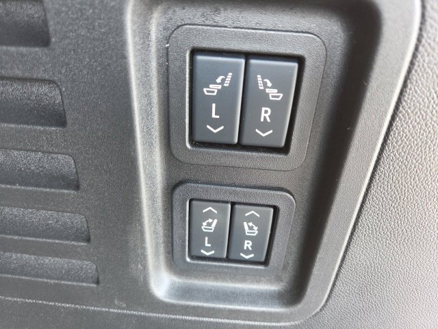 Used 2024 GMC Acadia Denali AWD/4WD image 14