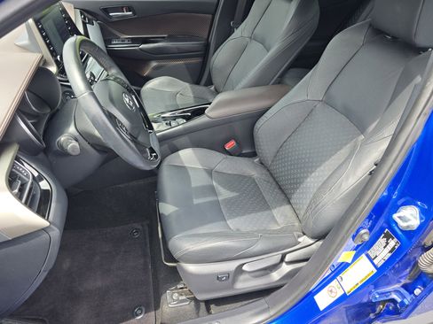 Used 2019 Toyota C-HR Limited FWD image 23