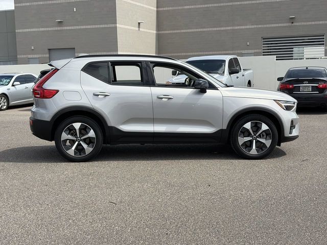 Used 2023 Volvo XC40 B5 Plus w/ Protection Package Premier AWD/4WD image 5