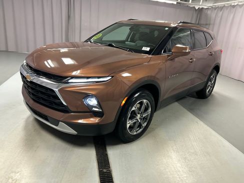 Used 2023 Chevrolet Blazer LT image 3