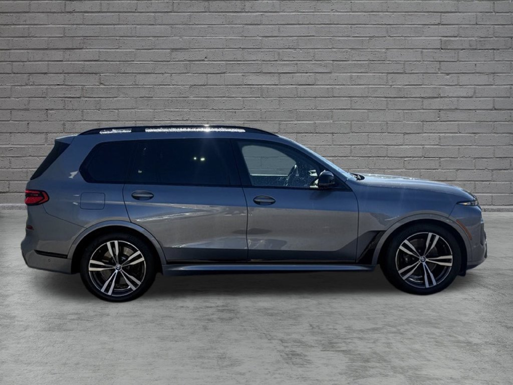 Used 2025 BMW X7 M60i w/ Climate Comfort Package AWD/4WD image 9