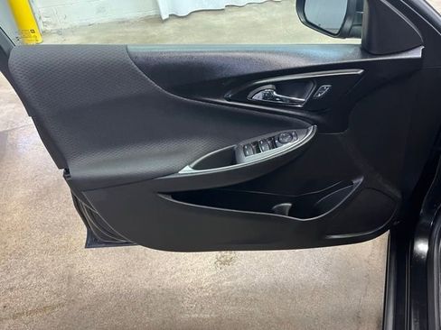 Used 2023 Chevrolet Malibu LT image 13