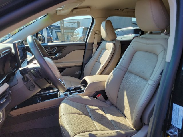 Used 2024 Lincoln Corsair Reserve w/ Equipment Group 201A AWD/4WD image 5