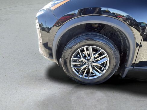 Used 2023 Nissan Rogue S image 17