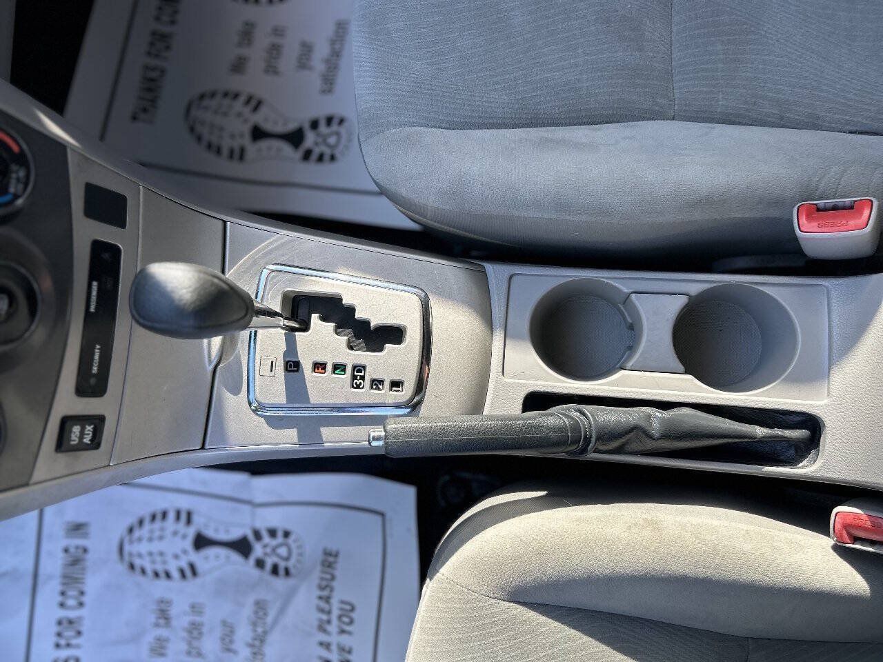 Used 2013 Toyota Corolla LE FWD image 14