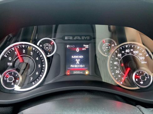 Used 2025 RAM 2500 Big Horn AWD/4WD image 21