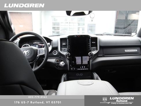 Used 2015 Volvo XC60 T6 w/ Proximity Package image 9