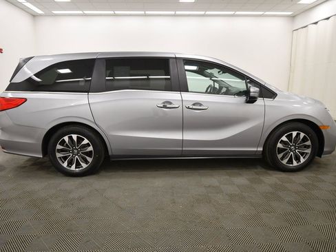 Certified 2023 Honda Odyssey EX-L image 9
