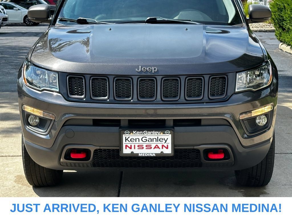 Used 2019 Jeep Compass Trailhawk w/ Popular Equipment Group AWD/4WD image 8