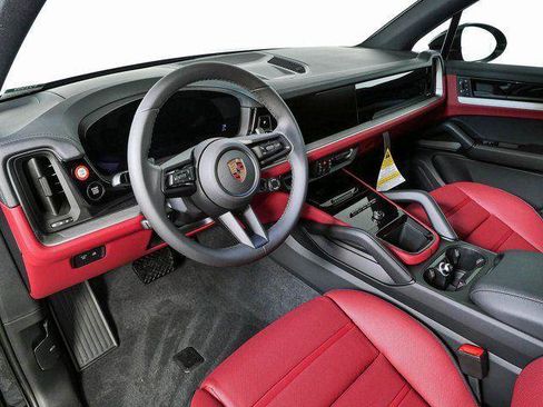 New 2026 Porsche Cayenne AWD/4WD image 4