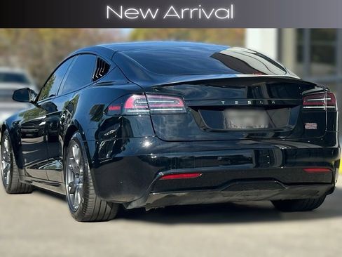 Used 2023 Tesla Model S Plaid image 4