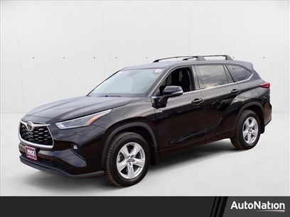 Used 2021 Toyota Highlander LE