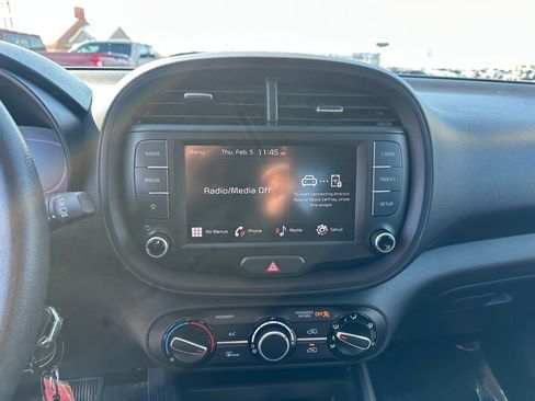 Used 2023 Kia Soul LX w/ LX Technology Package image 29