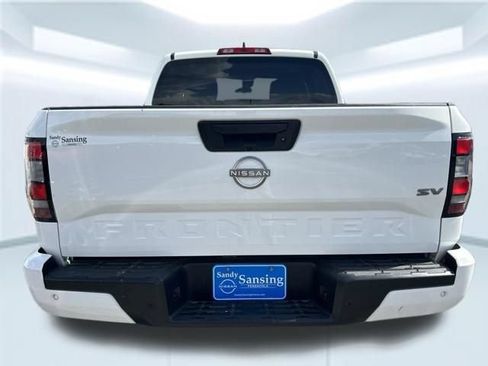Used 2024 Nissan Frontier SV w/ Technology Package RWD image 7