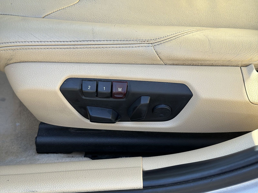 Used 2013 BMW 328i Sedan RWD image 32