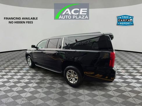 Used 2016 Chevrolet Suburban LT image 7