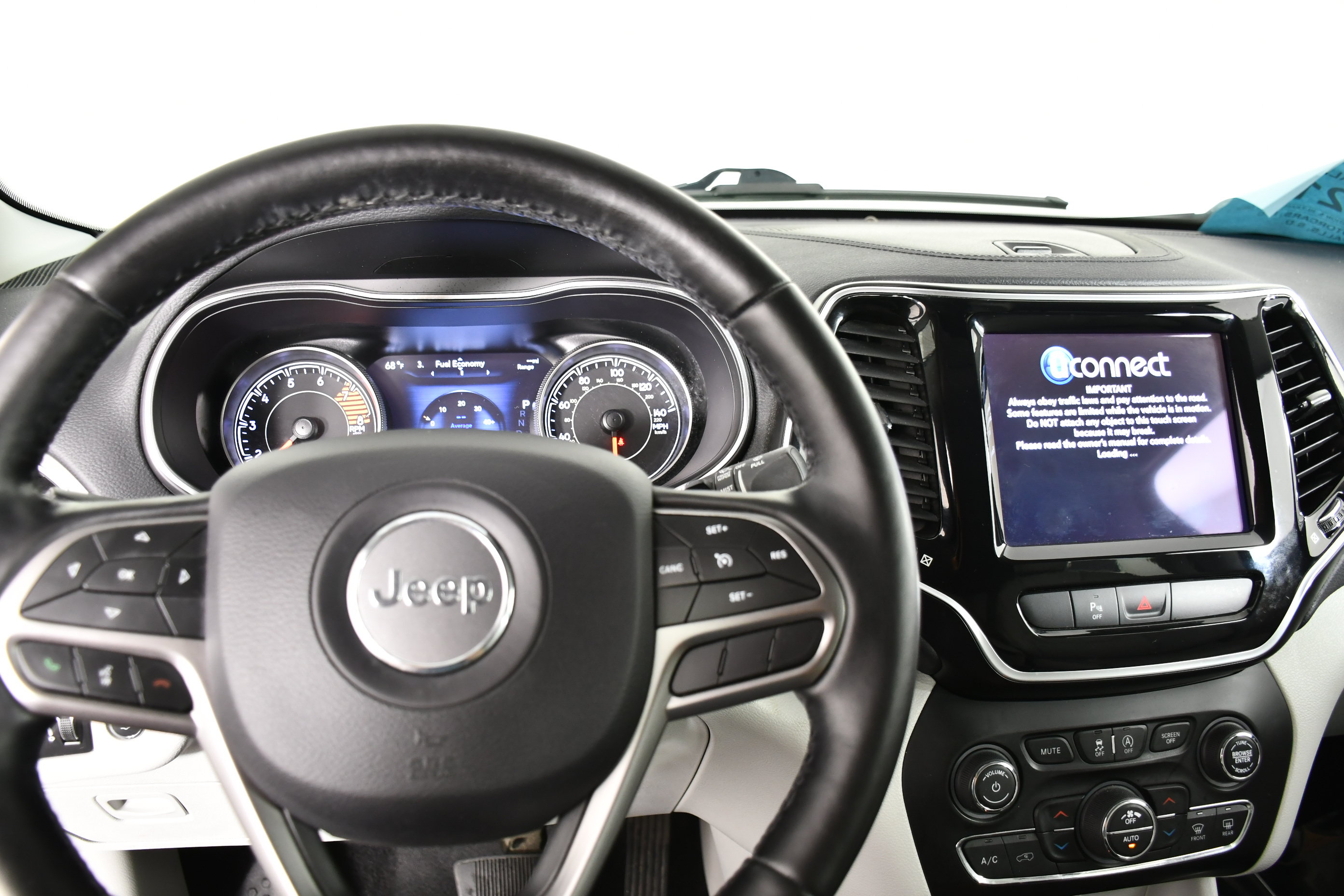Used 2020 Jeep Cherokee Limited AWD/4WD image 16