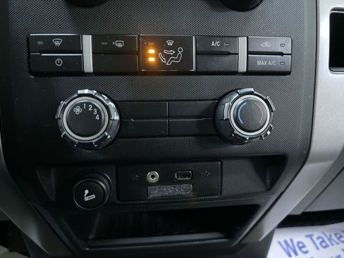 Used 2010 Ford F150 XLT image 22