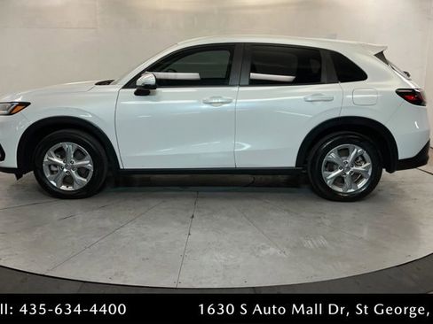 Used 2024 Honda HR-V LX image 2