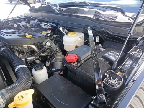 New 2026 RAM 3500 Big Horn AWD/4WD image 14