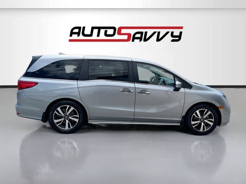 Used 2023 Honda Odyssey Touring image 8